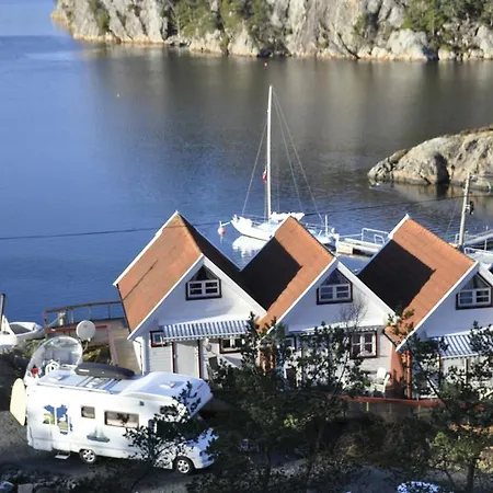 Eastside Cottages Lodge Bomlo