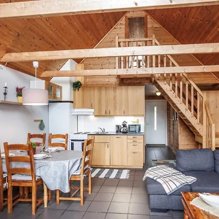 Eastside بيت خشبي