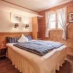 Eastside Lodge *